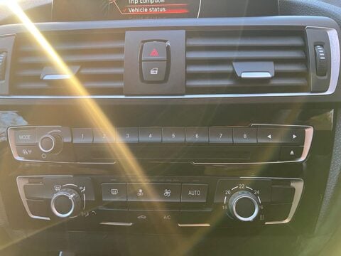 BMW 1 Series 120D XDRIVE M SPORT 29