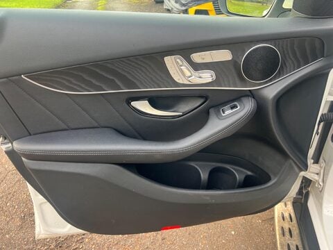 Mercedes-Benz GLC GLC 250 D 4MATIC AMG LINE PREMIUM 50