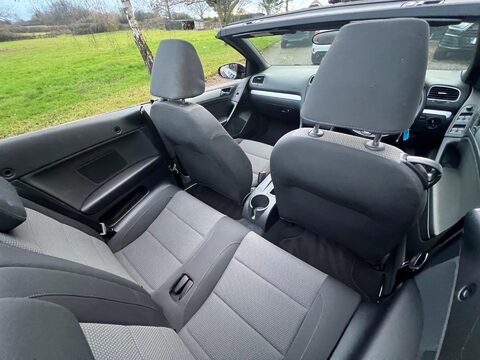 Volkswagen Golf SE TSI DSG 38