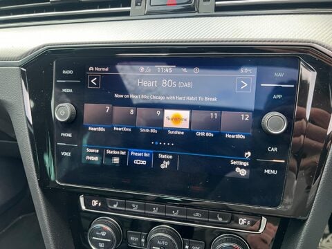 Volkswagen Passat R-LINE TDI 4MOTION DSG 67