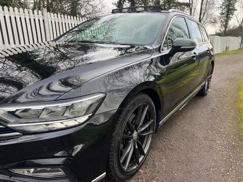 Volkswagen Passat R-LINE TDI 4MOTION DSG 20