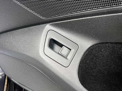 Volkswagen Passat R-LINE TDI 4MOTION DSG 69