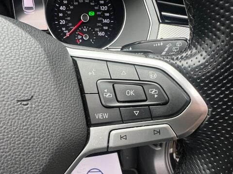 Volkswagen Passat R-LINE TDI 4MOTION DSG 42