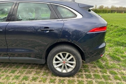 Jaguar F-Pace 2.0 D180 Prestige Auto AWD Euro 6 (s/s) 5dr 12