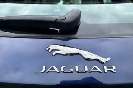 Jaguar F-Pace 2.0 D180 Prestige Auto AWD Euro 6 (s/s) 5dr 55