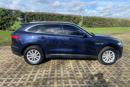 Jaguar F-Pace 2.0 D180 Prestige Auto AWD Euro 6 (s/s) 5dr 43