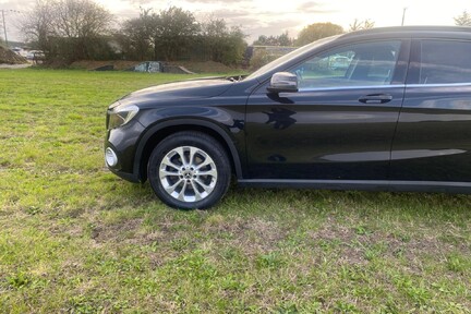 Mercedes-Benz GLA GLA 200 SE EXECUTIVE 7