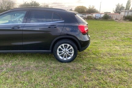 Mercedes-Benz GLA GLA 200 SE EXECUTIVE 10