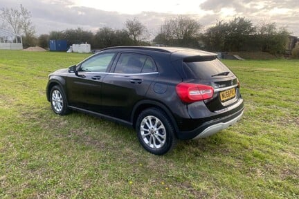 Mercedes-Benz GLA GLA 200 SE EXECUTIVE 11