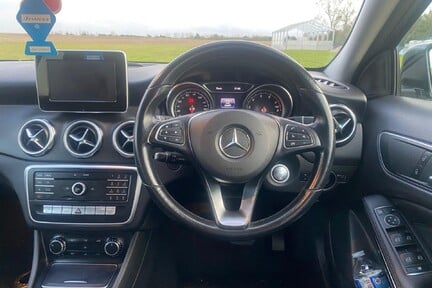 Mercedes-Benz GLA GLA 200 SE EXECUTIVE 24