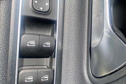 Mercedes-Benz CLA Class CLA 180 AMG LINE PREMIUM PLUS 49