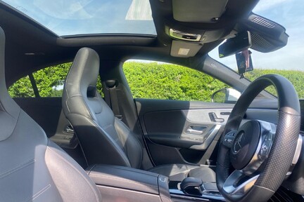 Mercedes-Benz CLA Class CLA 180 AMG LINE PREMIUM PLUS 27