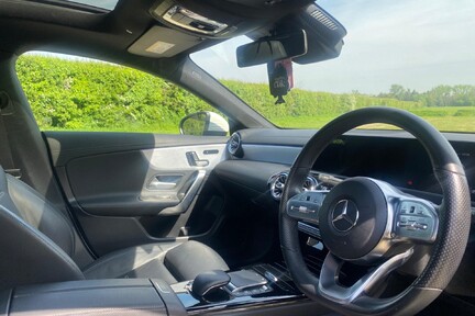 Mercedes-Benz CLA Class CLA 180 AMG LINE PREMIUM PLUS 28