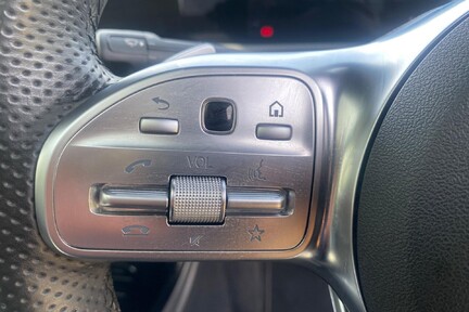 Mercedes-Benz CLA Class CLA 180 AMG LINE PREMIUM PLUS 55