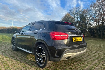 Mercedes-Benz GLA Class GLA 220 D 4MATIC AMG LINE PREMIUM 44