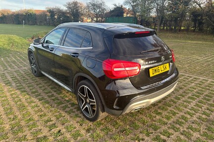 Mercedes-Benz GLA Class GLA 220 D 4MATIC AMG LINE PREMIUM 42