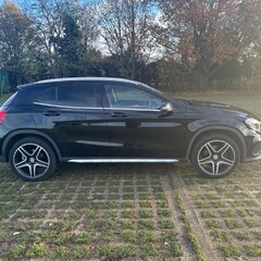 Mercedes-Benz GLA Class GLA 220 D 4MATIC AMG LINE PREMIUM 9