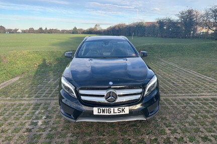 Mercedes-Benz GLA Class GLA 220 D 4MATIC AMG LINE PREMIUM 3