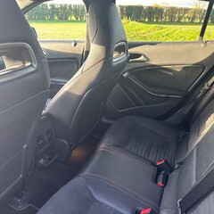 Mercedes-Benz GLA Class GLA 220 D 4MATIC AMG LINE PREMIUM 16