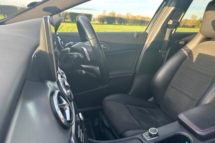 Mercedes-Benz GLA Class GLA 220 D 4MATIC AMG LINE PREMIUM 20