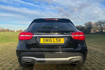 Mercedes-Benz GLA Class GLA 220 D 4MATIC AMG LINE PREMIUM 39