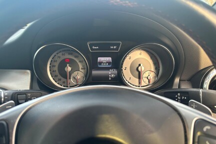 Mercedes-Benz GLA Class GLA 220 D 4MATIC AMG LINE PREMIUM 52