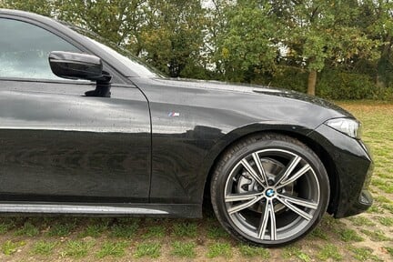 BMW 3 Series 320I M SPORT 3