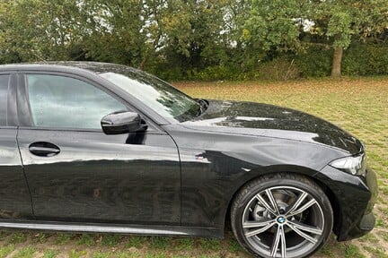 BMW 3 Series 320I M SPORT 4