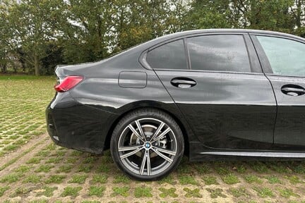 BMW 3 Series 320I M SPORT 7