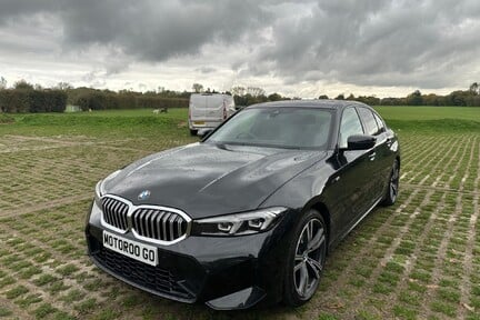 BMW 3 Series 320I M SPORT 28