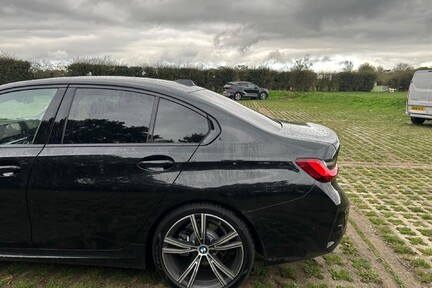 BMW 3 Series 320I M SPORT 35