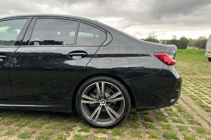 BMW 3 Series 320I M SPORT 36