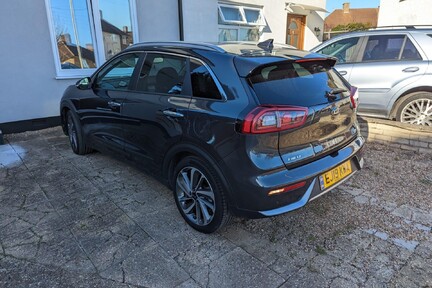 Kia Niro 4 3