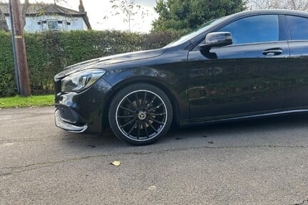 Mercedes-Benz CLA Class CLA 180 AMG LINE 9