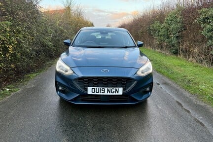 Ford Focus ST-LINE 4