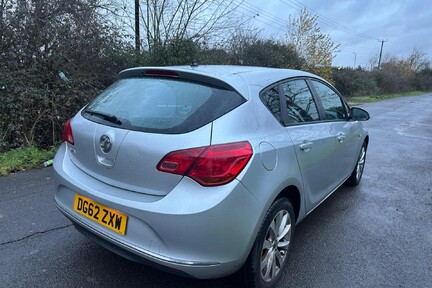 Vauxhall Astra ACTIVE 28