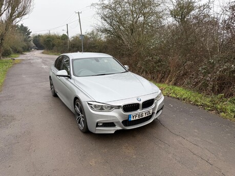 BMW 3 Series 330E M SPORT