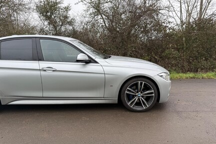 BMW 3 Series 330E M SPORT 17