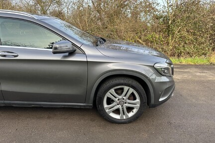 Mercedes-Benz GLA GLA 200 D SPORT PREMIUM PLUS 4