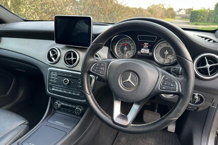 Mercedes-Benz GLA GLA 200 D SPORT PREMIUM PLUS 5