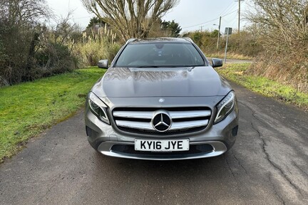 Mercedes-Benz GLA GLA 200 D SPORT PREMIUM PLUS 15