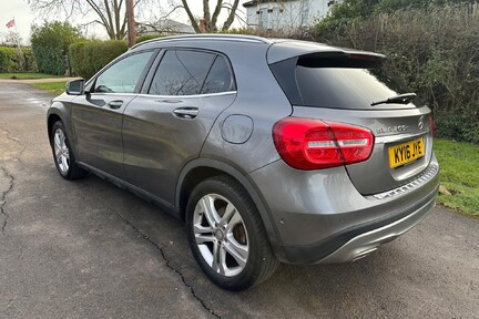 Mercedes-Benz GLA GLA 200 D SPORT PREMIUM PLUS 27