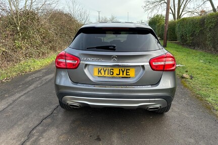 Mercedes-Benz GLA GLA 200 D SPORT PREMIUM PLUS 29