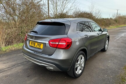 Mercedes-Benz GLA GLA 200 D SPORT PREMIUM PLUS 30