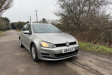 Volkswagen Golf S TSI BLUEMOTION TECHNOLOGY 2