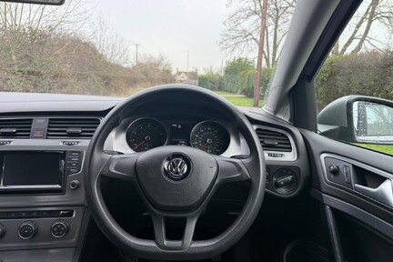 Volkswagen Golf S TSI BLUEMOTION TECHNOLOGY 25