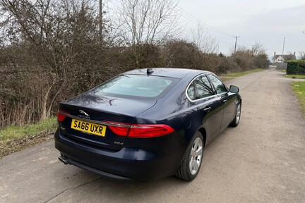 Jaguar XF PORTFOLIO 10