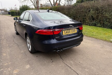 Jaguar XF PORTFOLIO 18