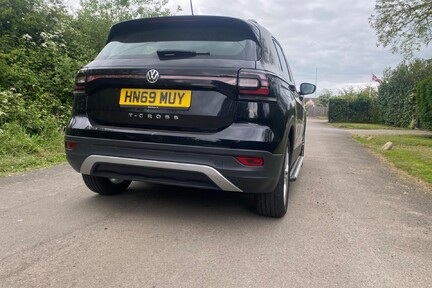 Volkswagen T-Cross SE TSI 7