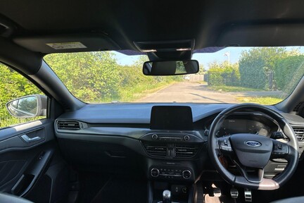 Ford Focus ST-LINE X 12